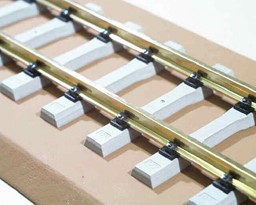 Zeige Details für Schwellen Meterspur Beton Bild von Schwellen Meterspur Beton