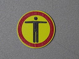 Zeige Details für Ende des Bahnsteigs Bild von Ende des Bahnsteigs