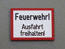 Zeige Details für Feuerwehr! Ausfahrt freihalten! Bild von Feuerwehr! Ausfahrt freihalten!