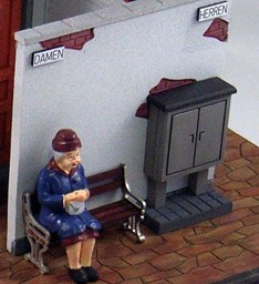 Show products in category Elements next to the track Picture for category Elements next to the track