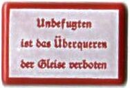 Picture of Plate Überqueren verboten
