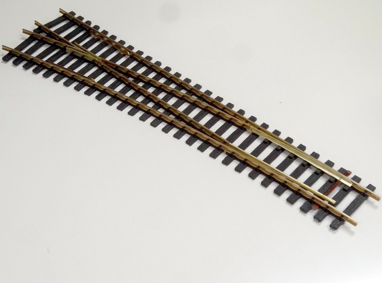 Picture of Standard-gauge-turnout radius 3000 mm, 15 ° left