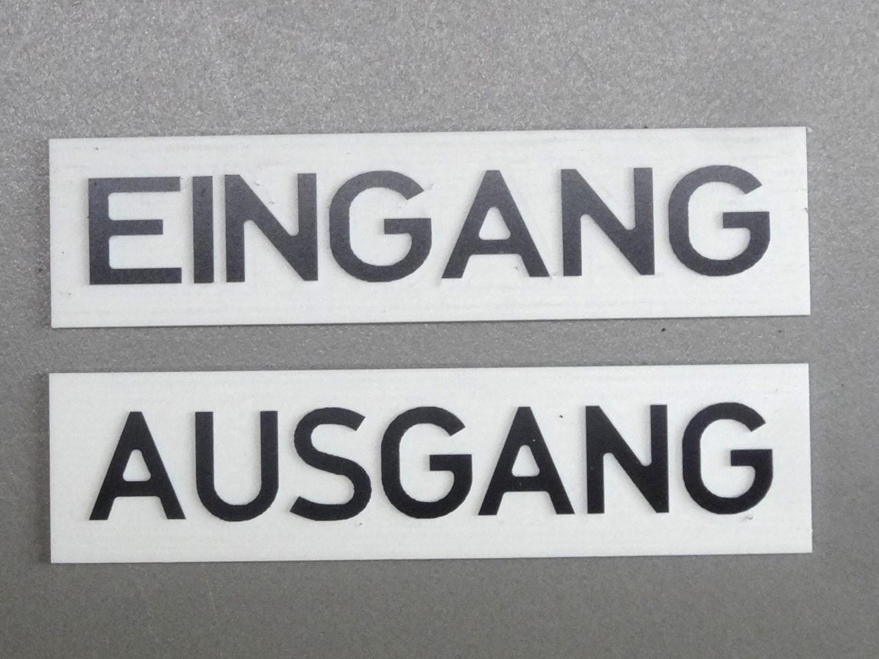 Bild von Eingang und Ausgang