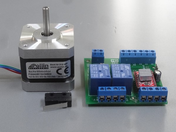 Picture of Decoder and stepper motor for turntable and transfer table